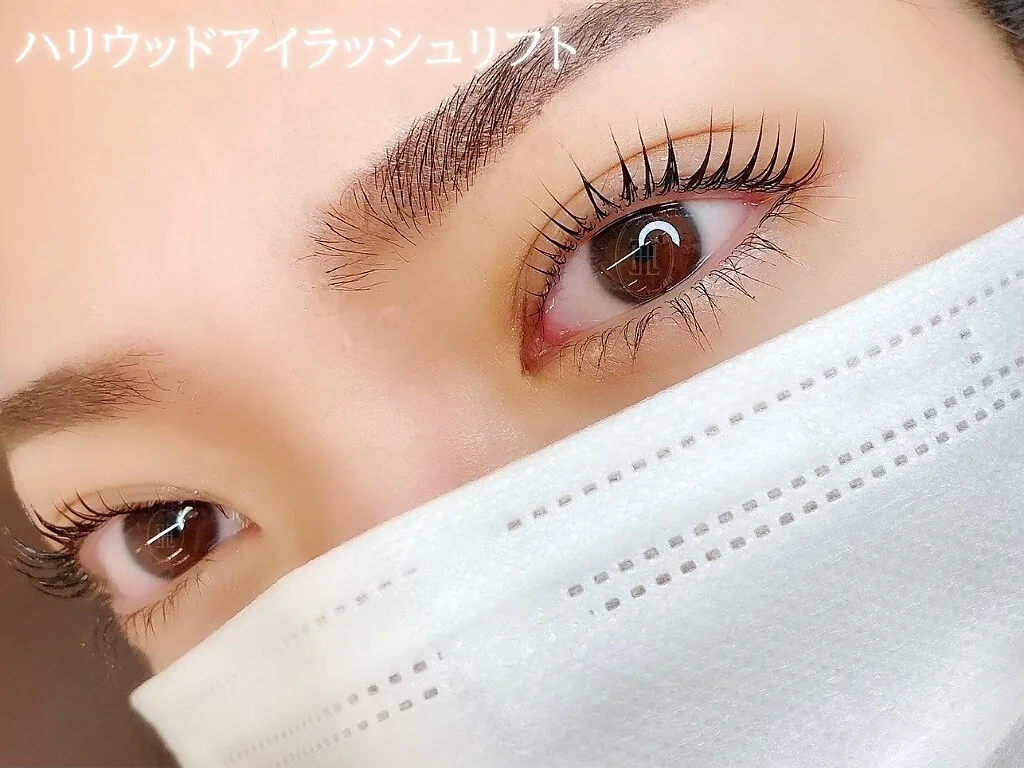 LashRush 布施店の店内｜大人綺麗なお目元にも大人気♪[束感/LEDマツエク/布施/まつエク]